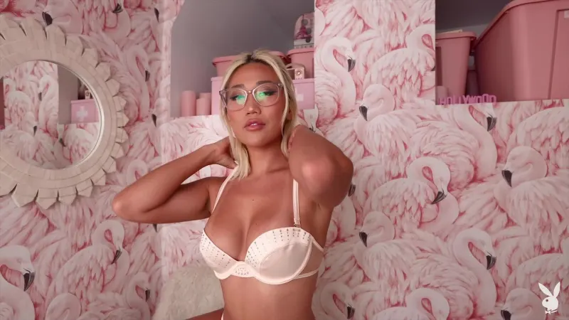 PlayboyPlus - 跟我一起在繩子上盪鞦韆